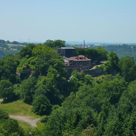 Gasthaus zum Schloss Lemberg Exterior foto
